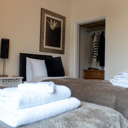 The Plumb Townhouse In Warwick Centreヴィラ エクステリア 写真