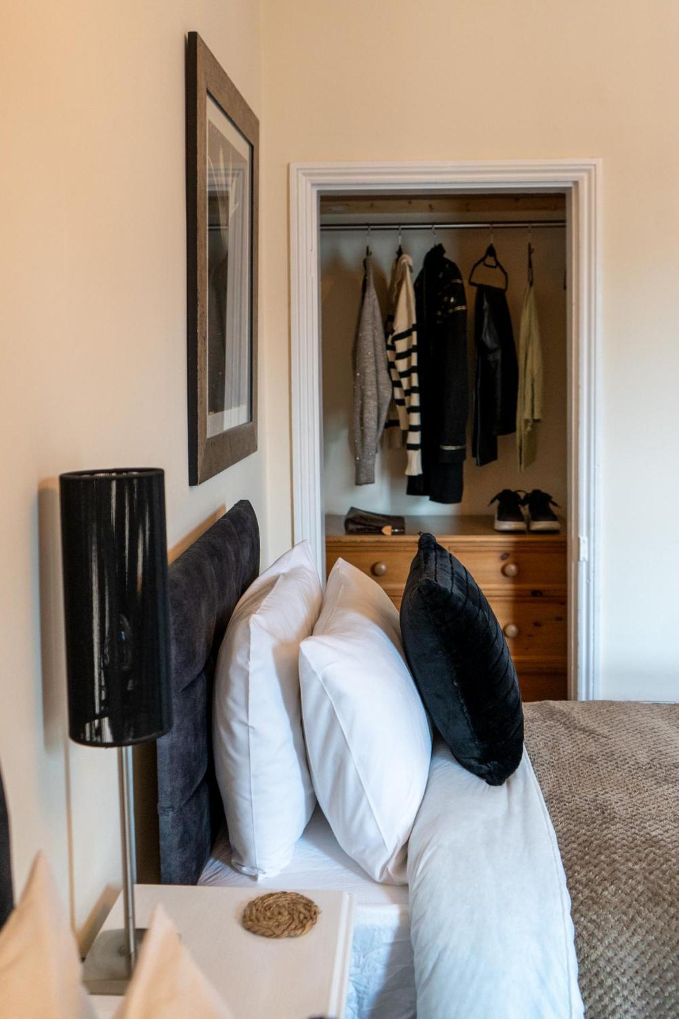 The Plumb Townhouse In Warwick Centreヴィラ エクステリア 写真