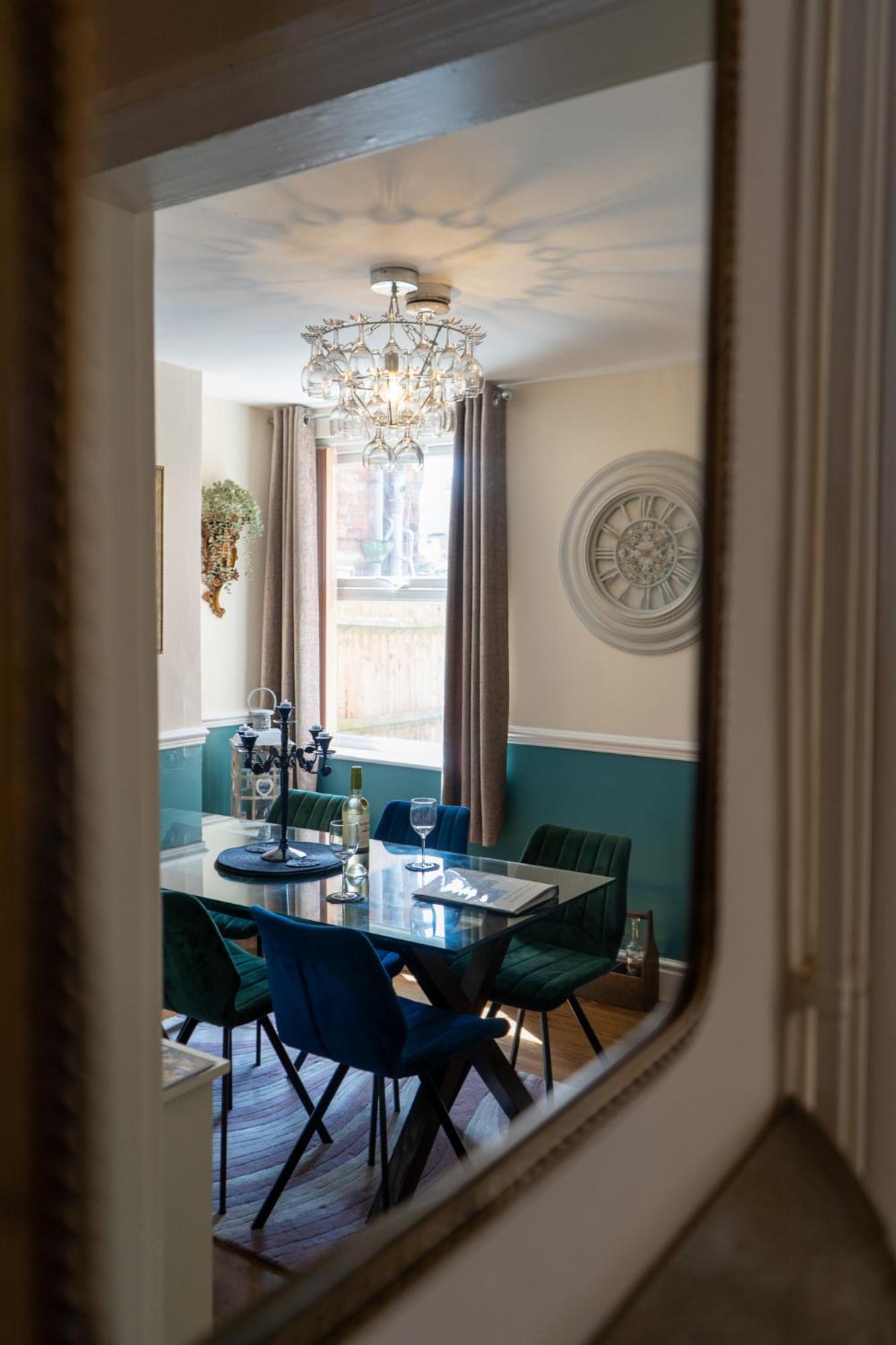 The Plumb Townhouse In Warwick Centreヴィラ エクステリア 写真