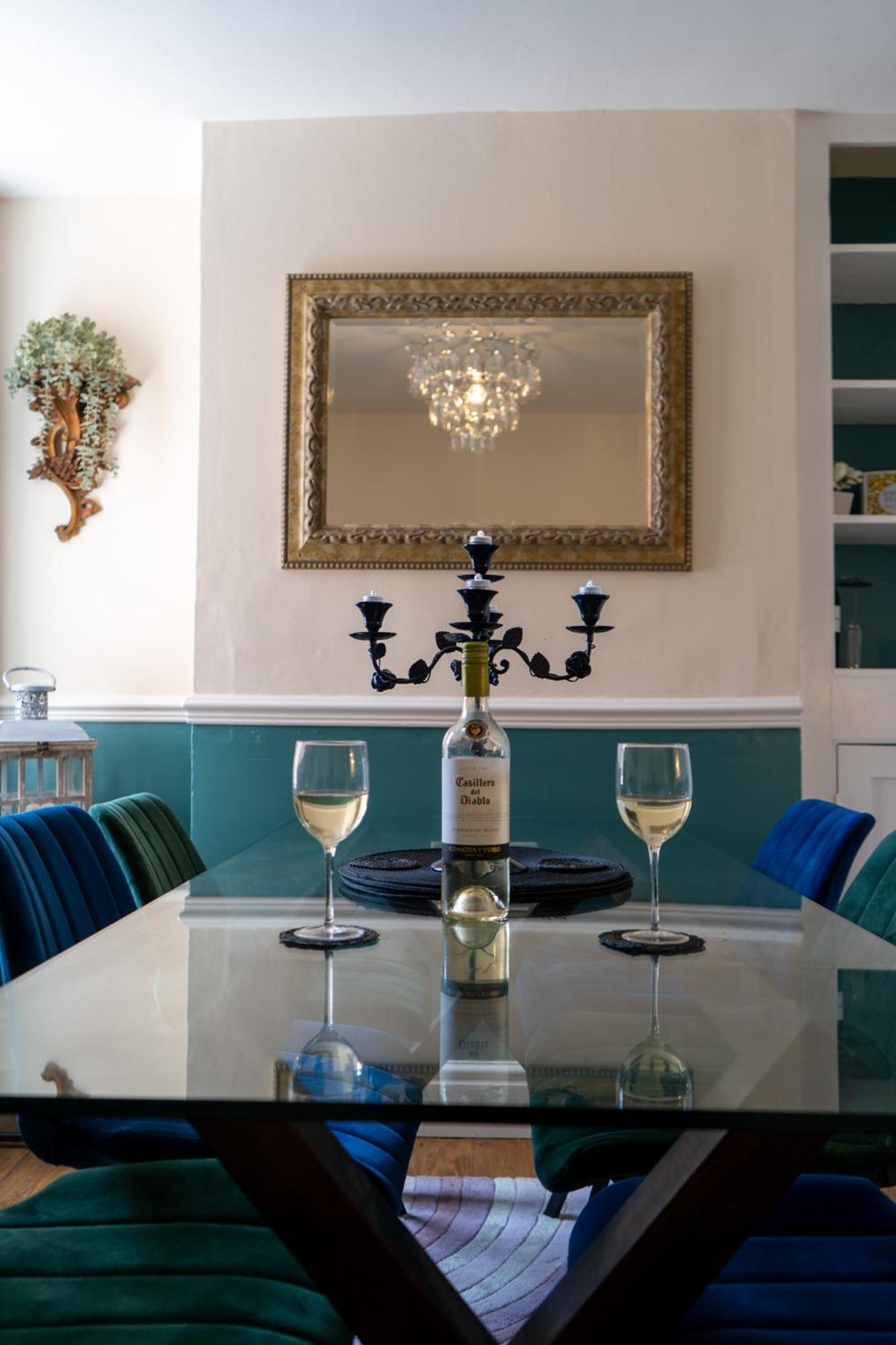 The Plumb Townhouse In Warwick Centreヴィラ エクステリア 写真